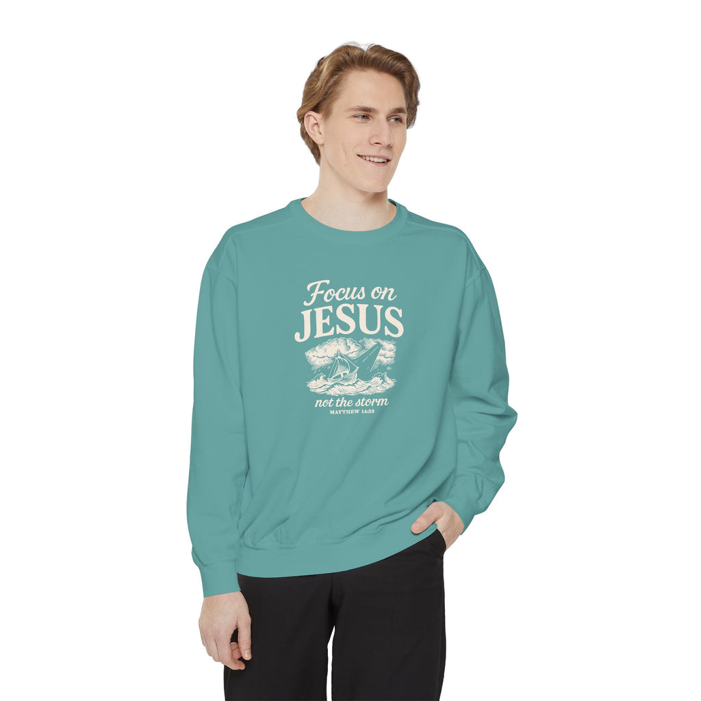 Focus on Jesus – Cozy Christian Faith Sweatshirt